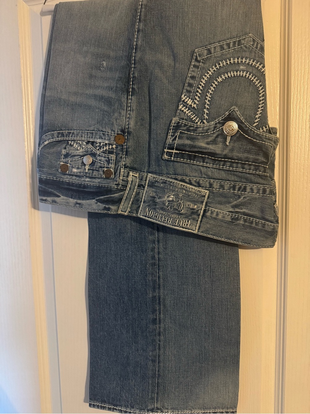 True Religion Men’s Jeans in Faded Blue